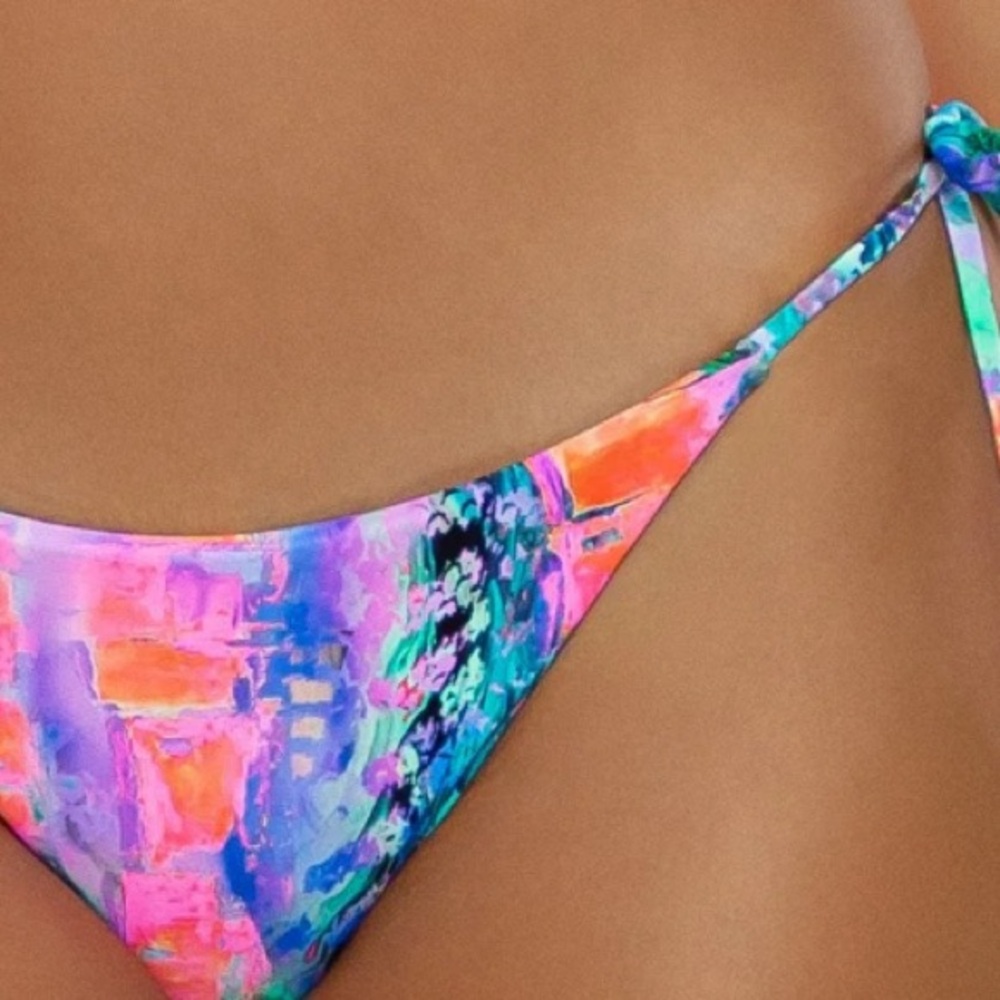 Lulu Fama She’s Electric seamless full side tie bikini bottoms~ - Picture 4 of 8